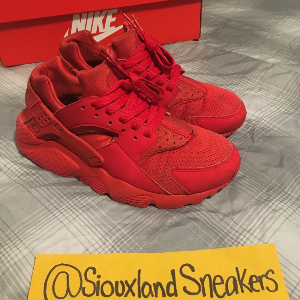 Nike Huarache Triple Red